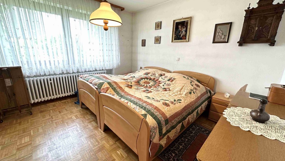 Schlafzimmer EG