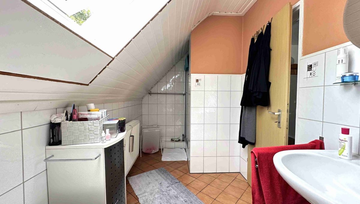 Badezimmer DG