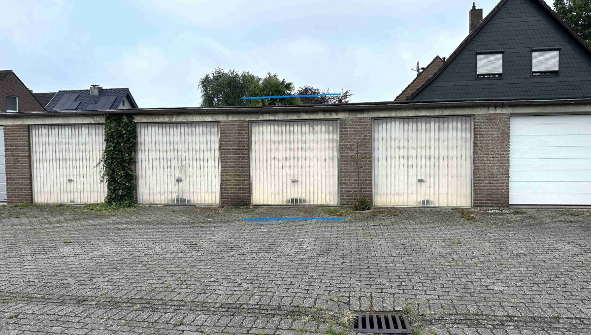 Garage im Garagenhof